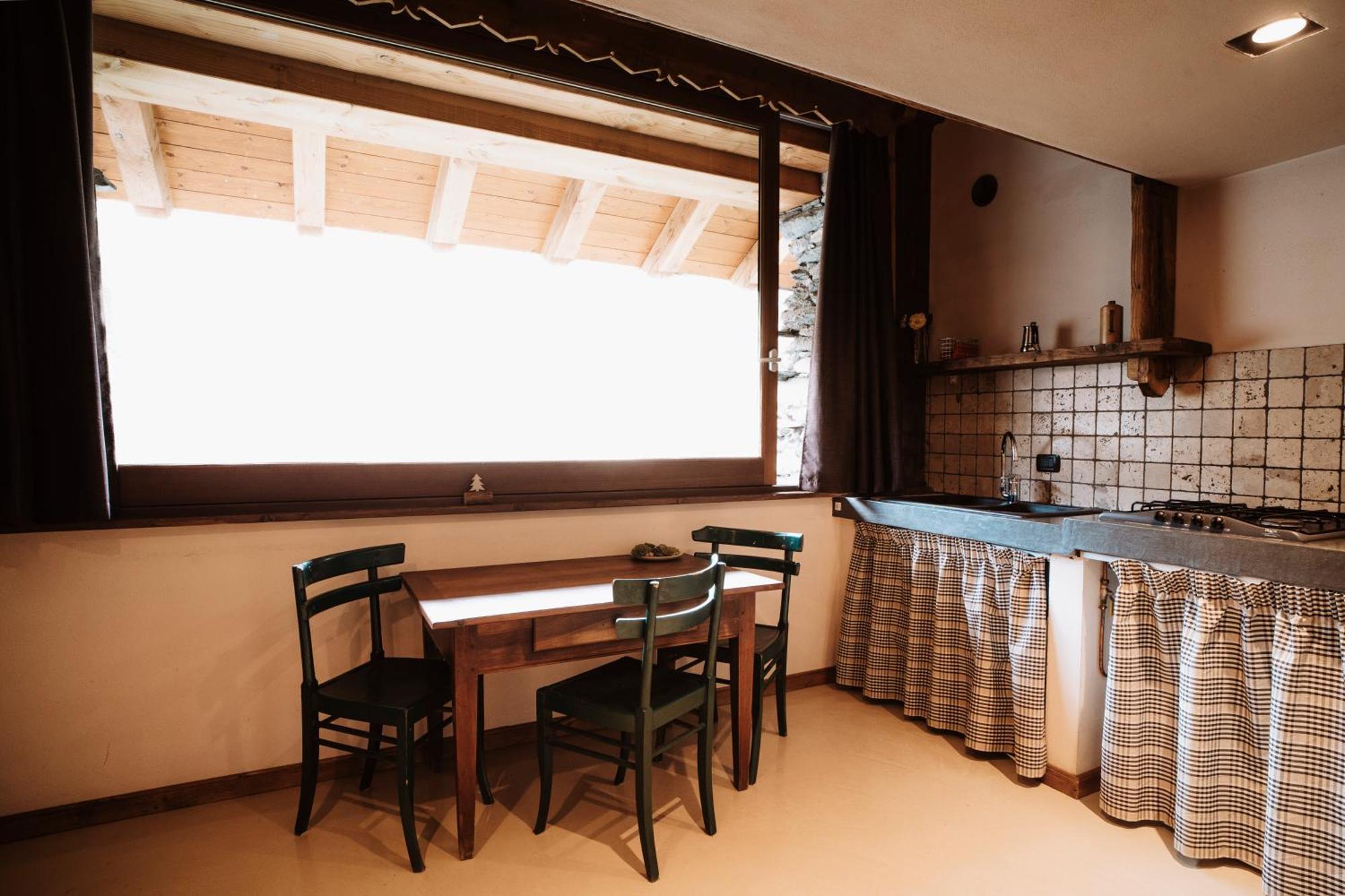 Maison Rosset Agriturismo, Camere, Appartamenti E Spa In Valle D'Aosta Nus Eksteriør billede