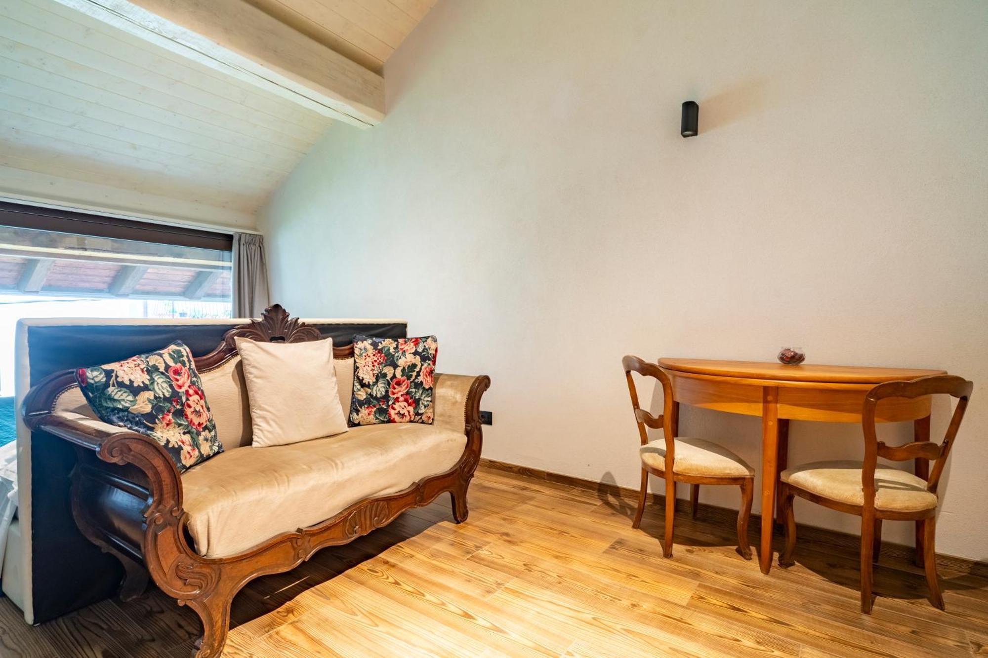 Maison Rosset Agriturismo, Camere, Appartamenti E Spa In Valle D'Aosta Nus Eksteriør billede